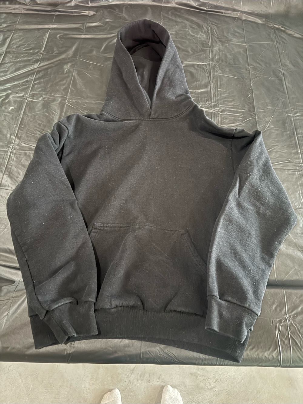 TALENTLESS Black Logo Tag Hoodie